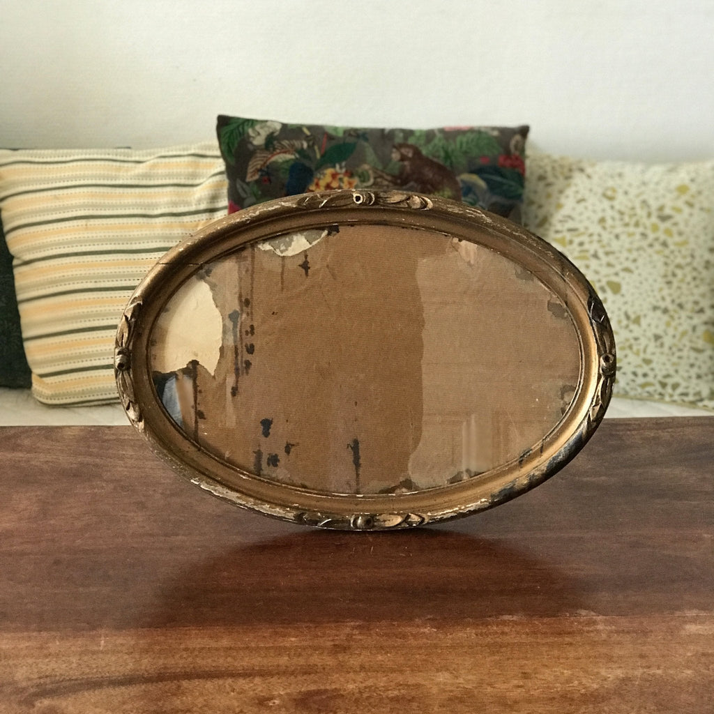 Cadre ovale en bois doré début XXème style Louis XVI 45 x 31 cm par Hello Broc brocante en ligne