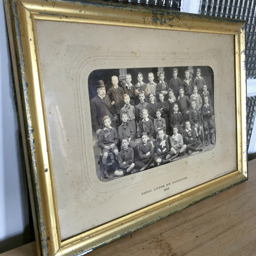 Photo de classe ancienne du Petit Lycée de Toulouse 1908 dans son cadre d'origine par Hello Broc brocante en ligne