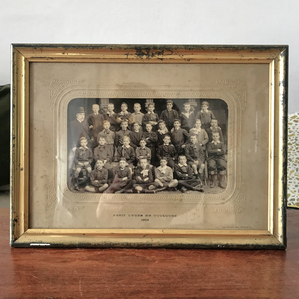 Photo de classe ancienne du Petit Lycée de Toulouse 1908 dans son cadre d'origine par Hello Broc brocante en ligne