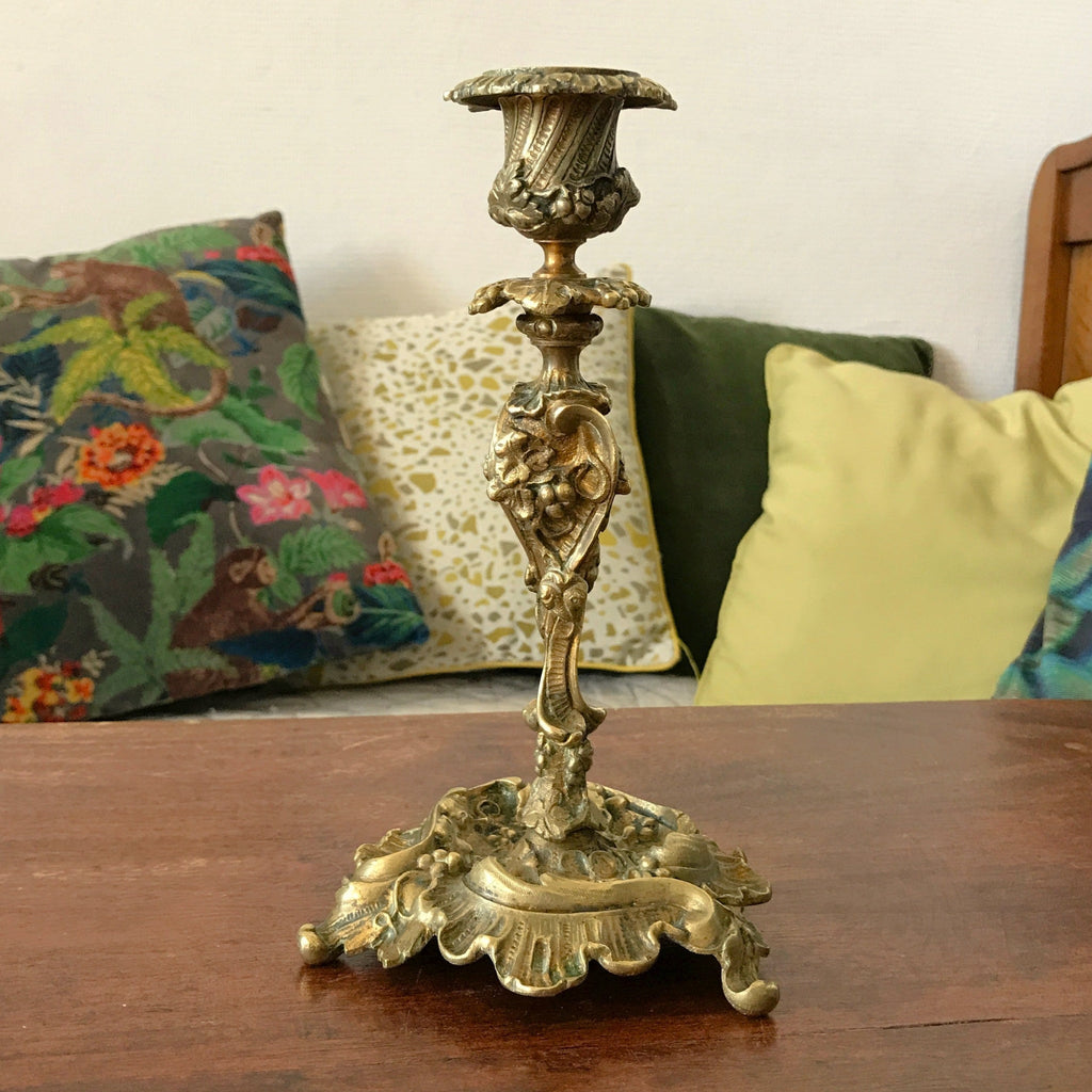 Bougeoir flambeau d'époque en bronze Napoléon III style Rocaille Circa 1870 par Hello Broc brocante en ligne
