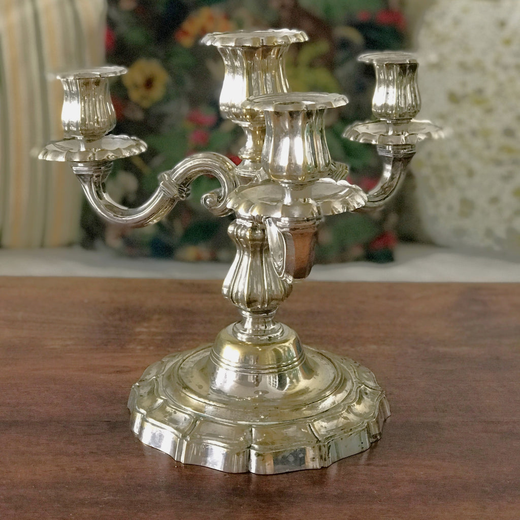 Paire de bougeoirs à 4 feux et 3 branches en métal argenté par Hello Broc brocante en ligne