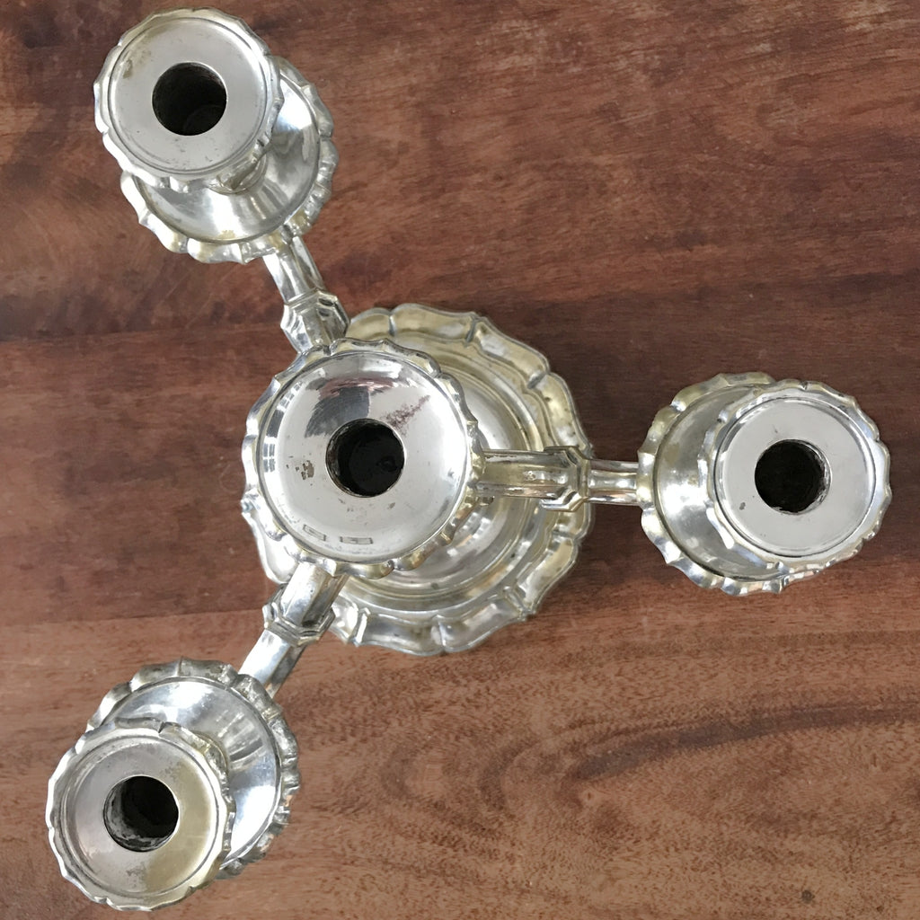 Paire de bougeoirs à 4 feux et 3 branches en métal argenté par Hello Broc brocante en ligne