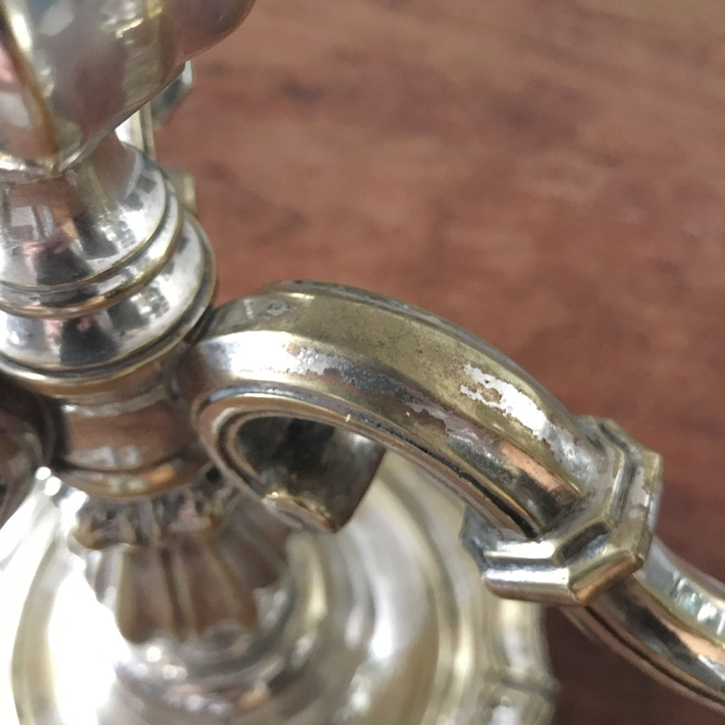 Paire de bougeoirs à 4 feux et 3 branches en métal argenté par Hello Broc brocante en ligne