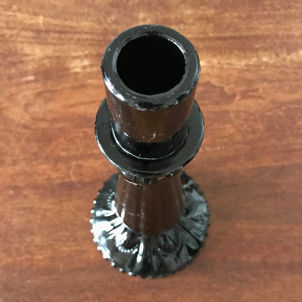 Bougeoir simple en verre opalin noir par Hello Broc brocante en ligne