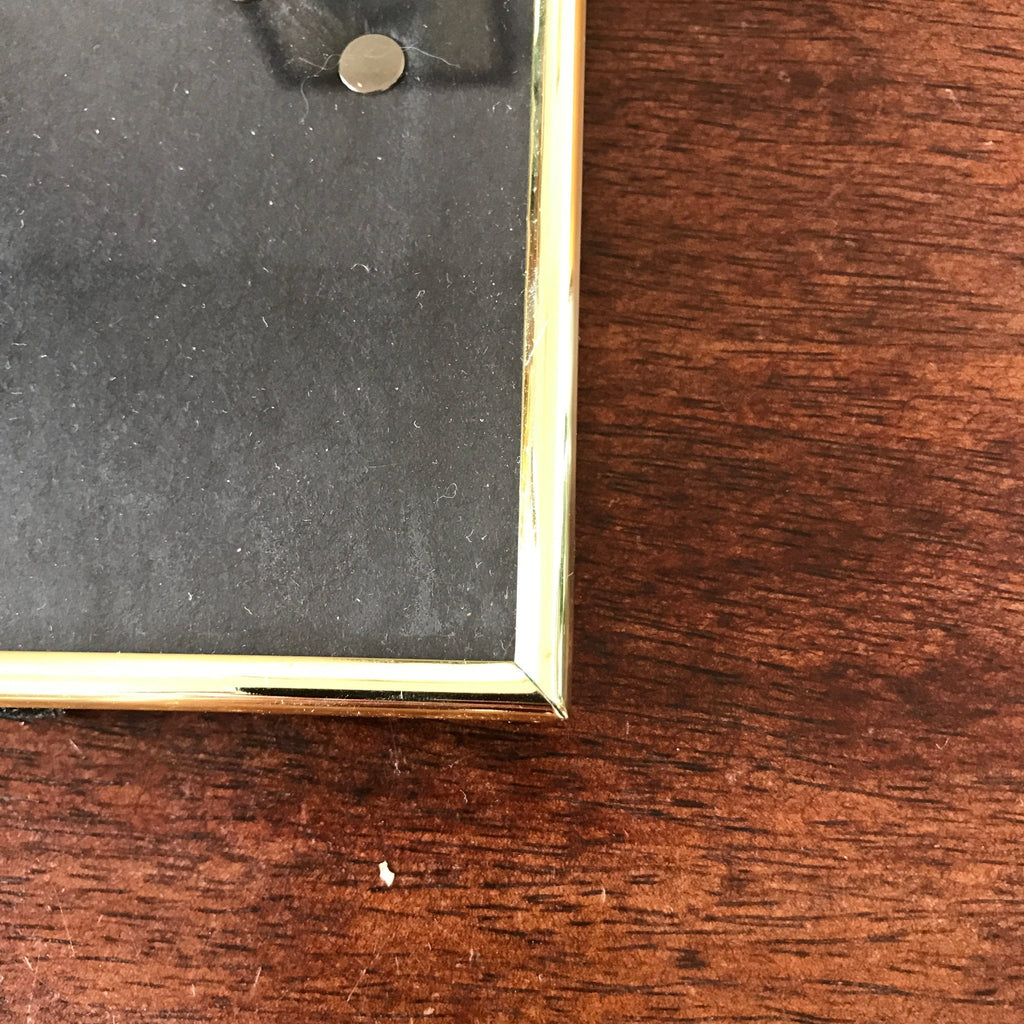 Petit cadre photo encadrement simple en laiton 13 x 9 cm par Hello Broc brocante en ligne