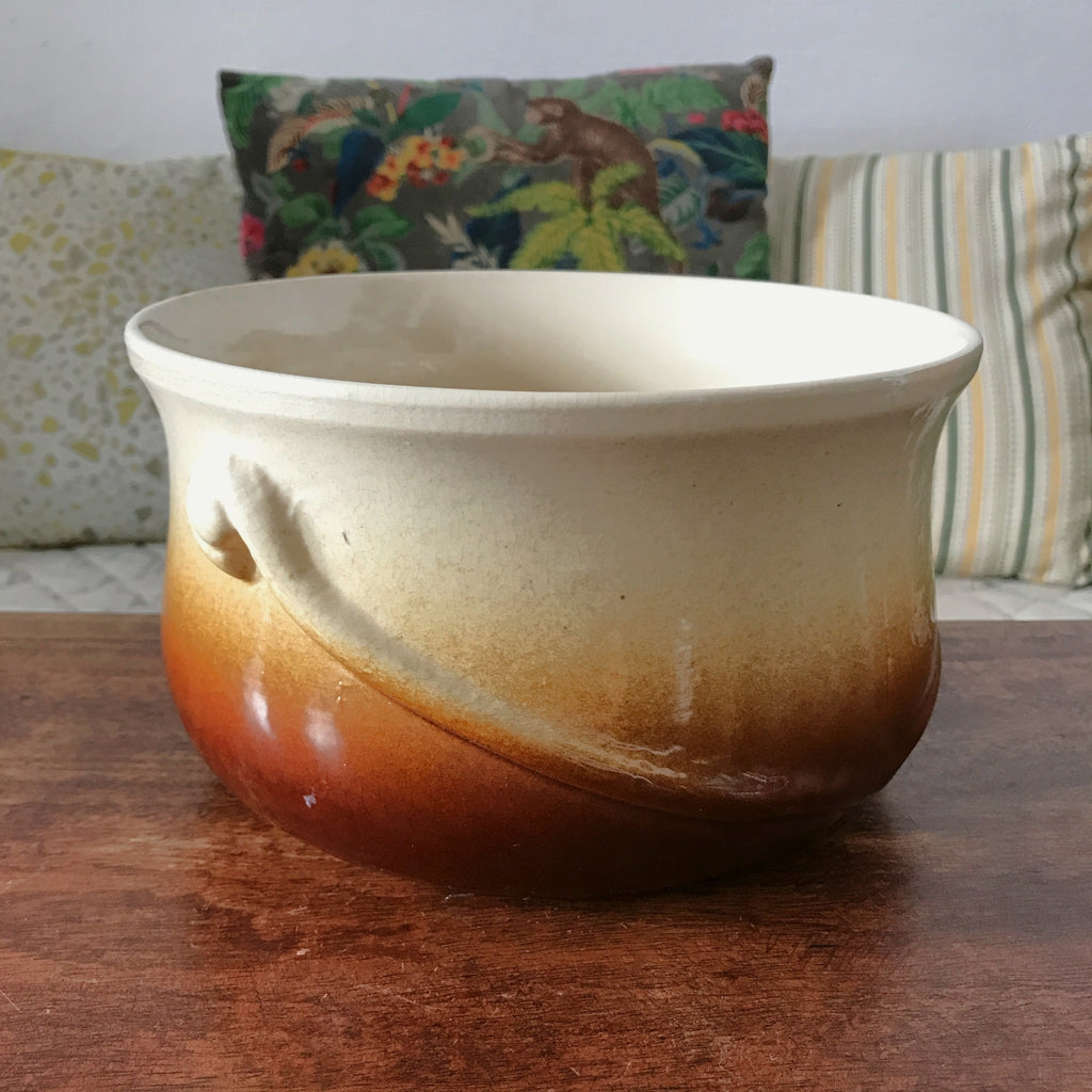 Cache-pot en céramique bicolore imitation marmite par Hello Broc brocante en ligne