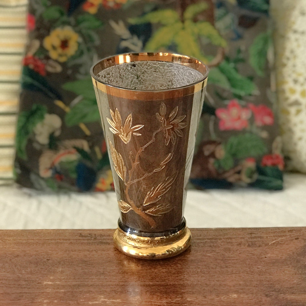Vase Art Déco signé Adat en verre givré dégagé à l'acide décor or et argent hauteur 20 cm par Hello Broc brocante en ligne
