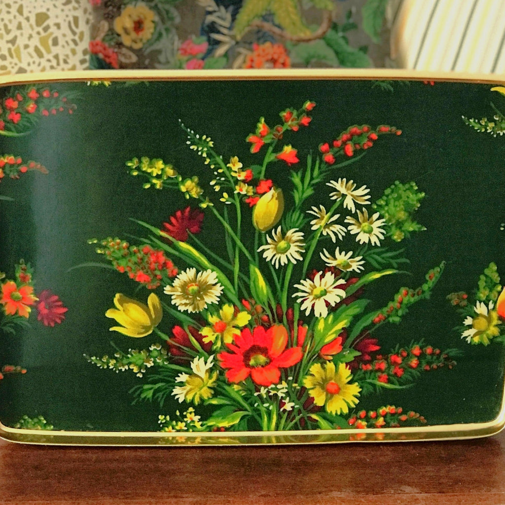 Grand plateau vintage rectangulaire avec poignées années 50 décor bouquets de fleurs multicolores sur fond vert sapin par Hello Broc brocante en ligne