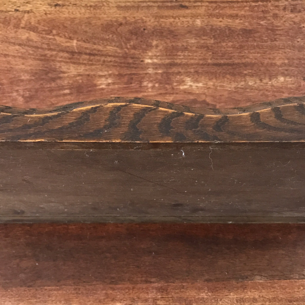 Plateau rectangulaire vintage en bois années 70 / 80 dimensions 48 x 29 cm par Hello Broc brocante en ligne