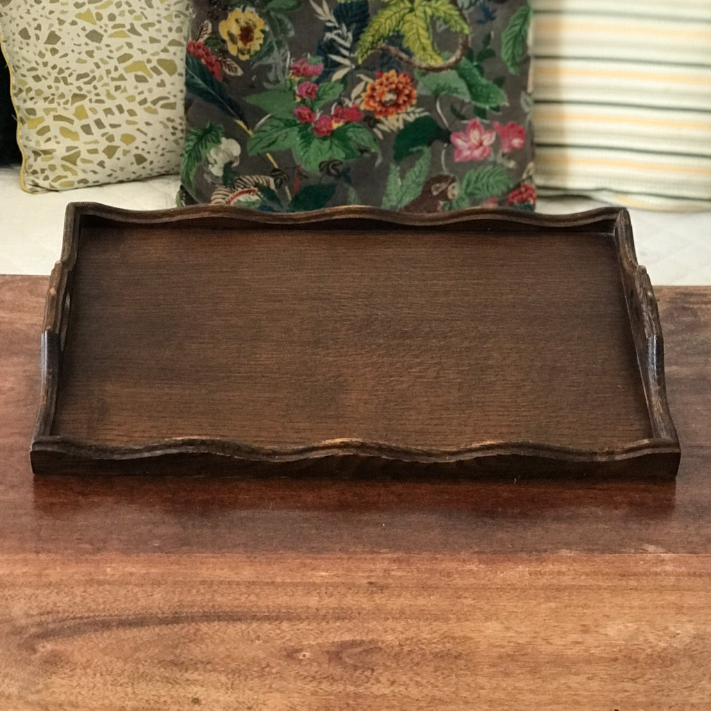 Plateau rectangulaire vintage en bois années 70 / 80 dimensions 48 x 29 cm par Hello Broc brocante en ligne