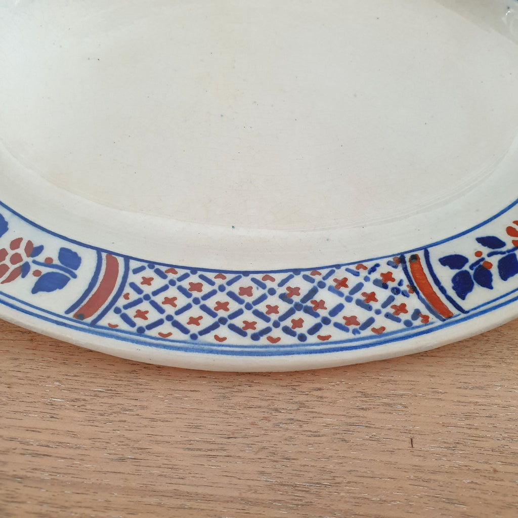 Ravier ou petit plat ovale en faïence de Lunéville K & G décor Rouennais par Hello Broc brocante en ligne