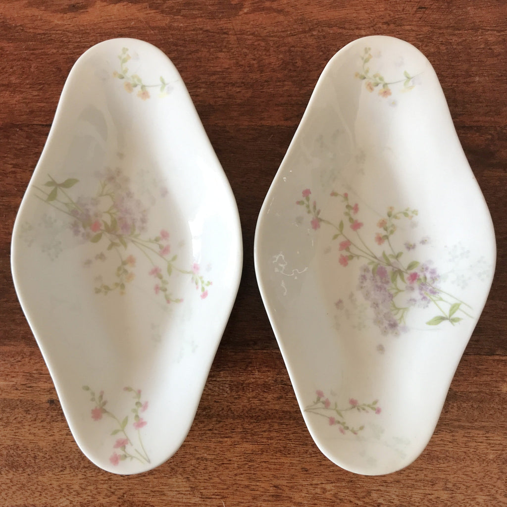 Lot de 2 raviers vintage décor fleuri en porcelaine de Limoges Guérin & Co par Hello Broc brocante en ligne