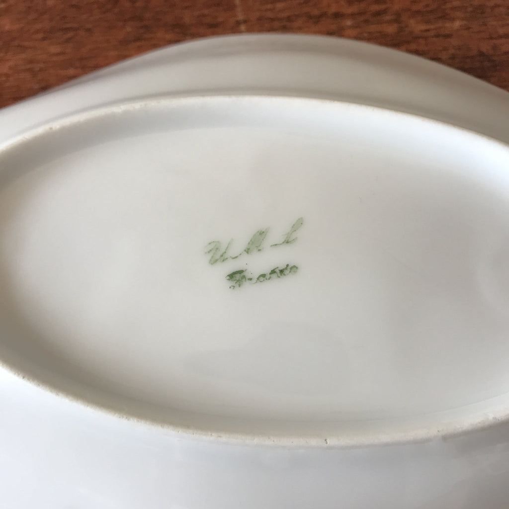 Ravier en porcelaine de Limoges blanche liserés doré et bleu UML France par Hello Broc brocante en ligne