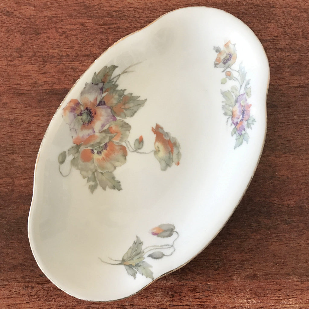 Paire de raviers en porcelaine de Limoges France marque ULIM au décor de pavots par Hello Broc brocante en ligne