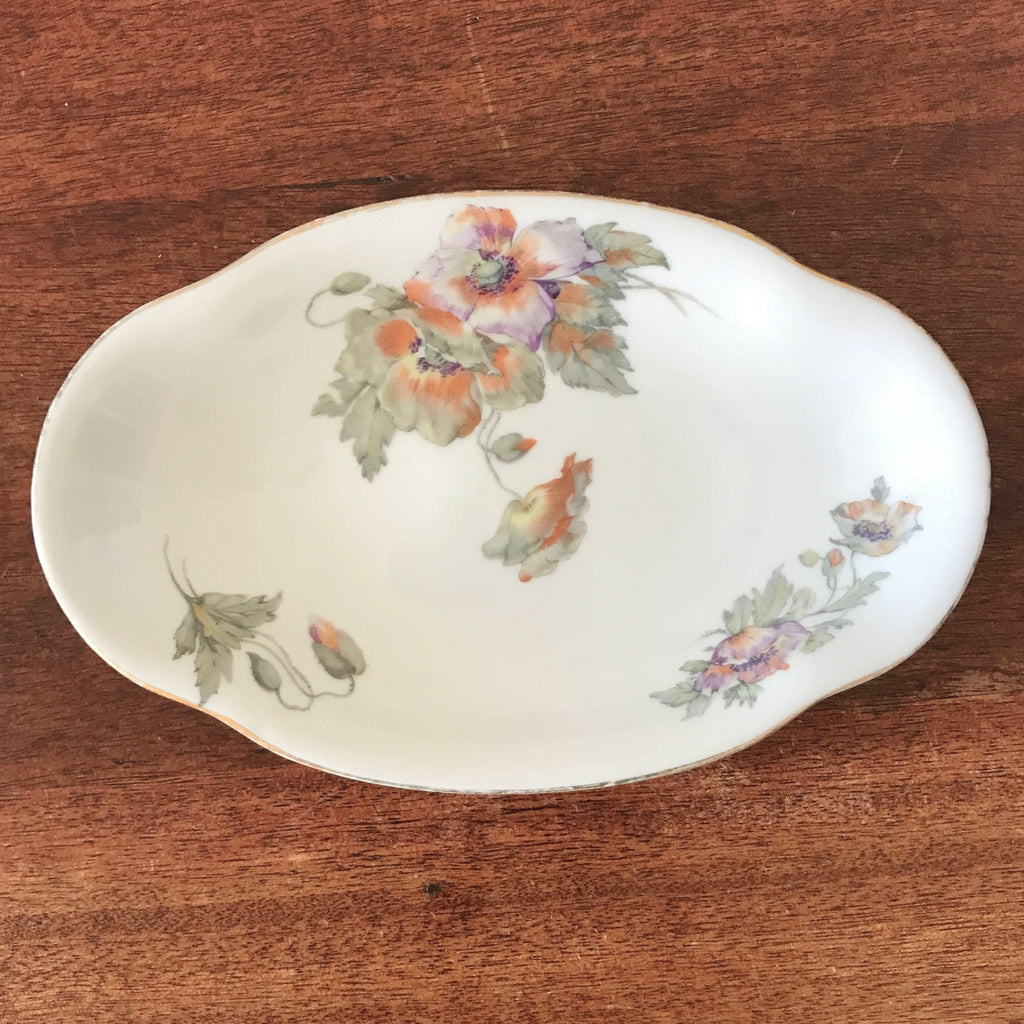 Paire de raviers en porcelaine de Limoges France marque ULIM au décor de pavots par Hello Broc brocante en ligne