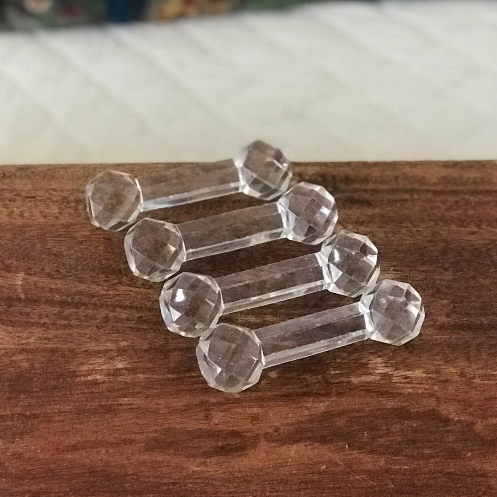 Lot de 4 porte-couteau en cristal extrémités facettées par Hello Broc brocante en ligne