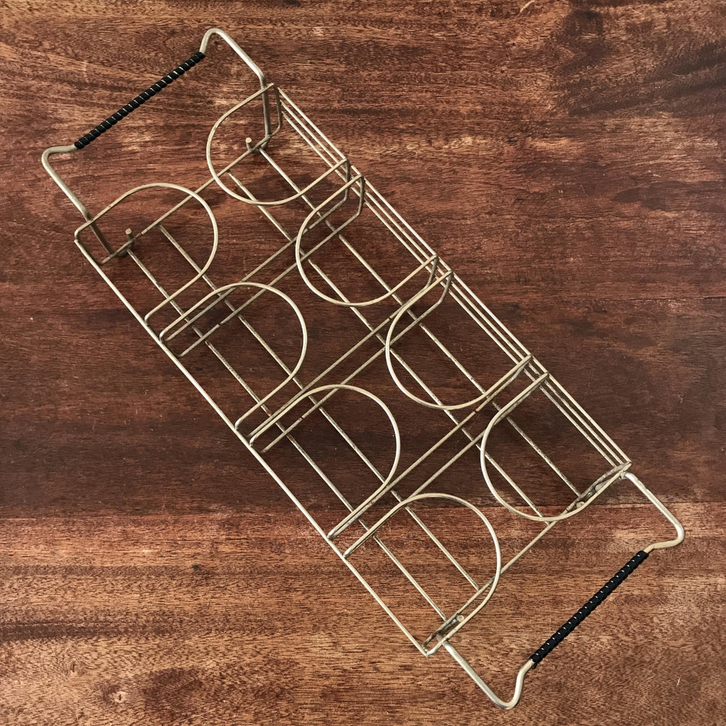 Ensemble vintage de 8 verres hauts à orangeade dans leur porte verres filaire années 50 / 60 par Hello Broc brocante en ligne