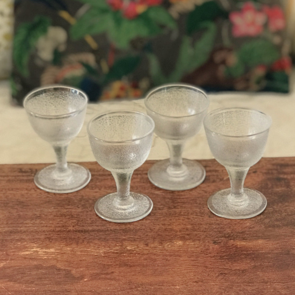 Lot de 4 verres évasés à digestif ou à liqueur sur pied par Hello Broc brocante en ligne