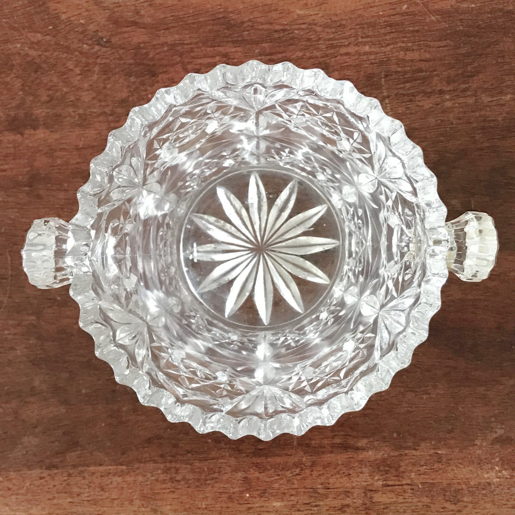 Petit seau à glace en cristal moulé et taillé attribué à Austria Gas par Hello Broc brocante en ligne