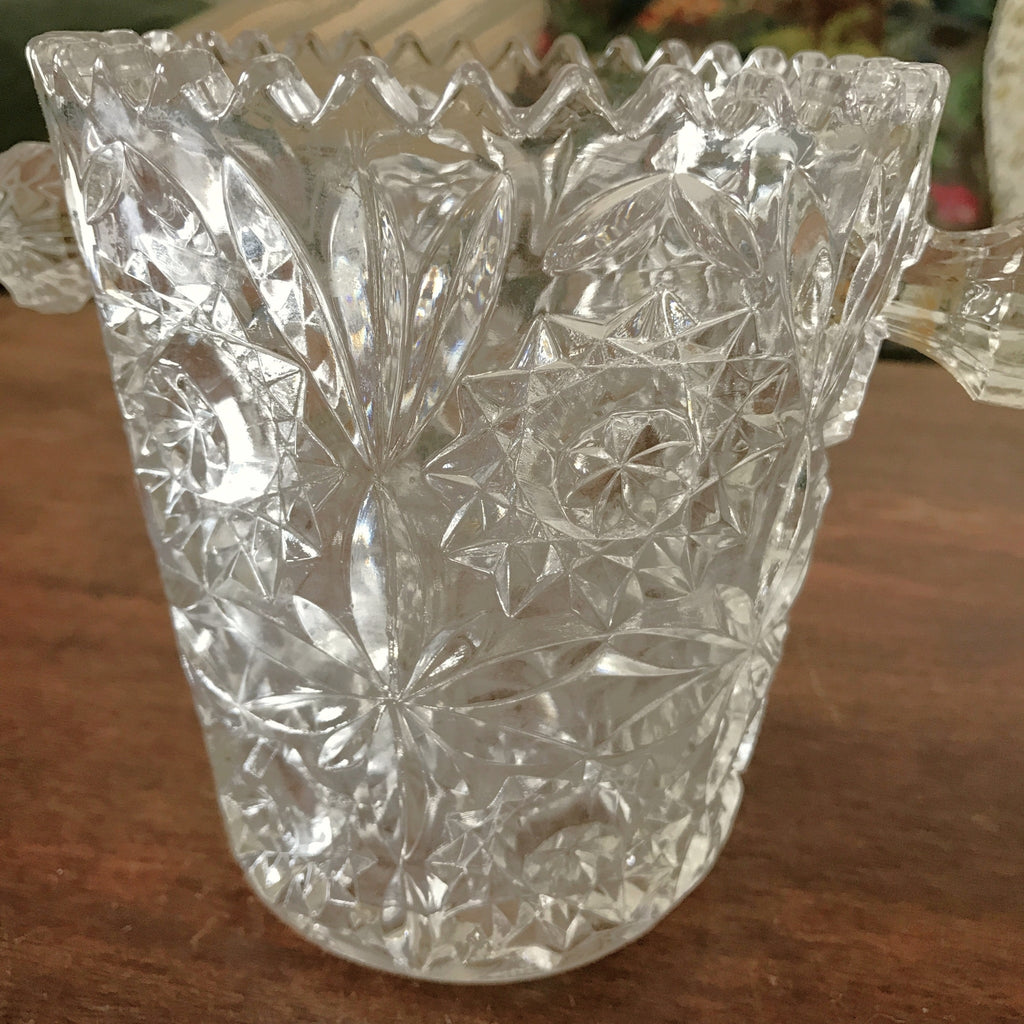 Petit seau à glace en cristal moulé et taillé attribué à Austria Gas par Hello Broc brocante en ligne