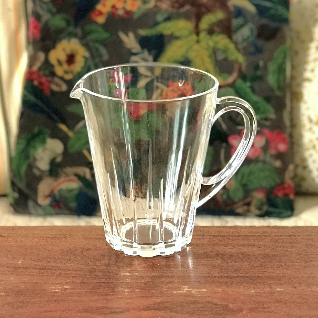 Pichet vintage en cristal de forme évasée par Hello Broc brocante en ligne
