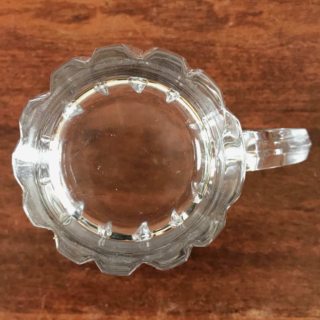 Pichet vintage en cristal de forme évasée par Hello Broc brocante en ligne
