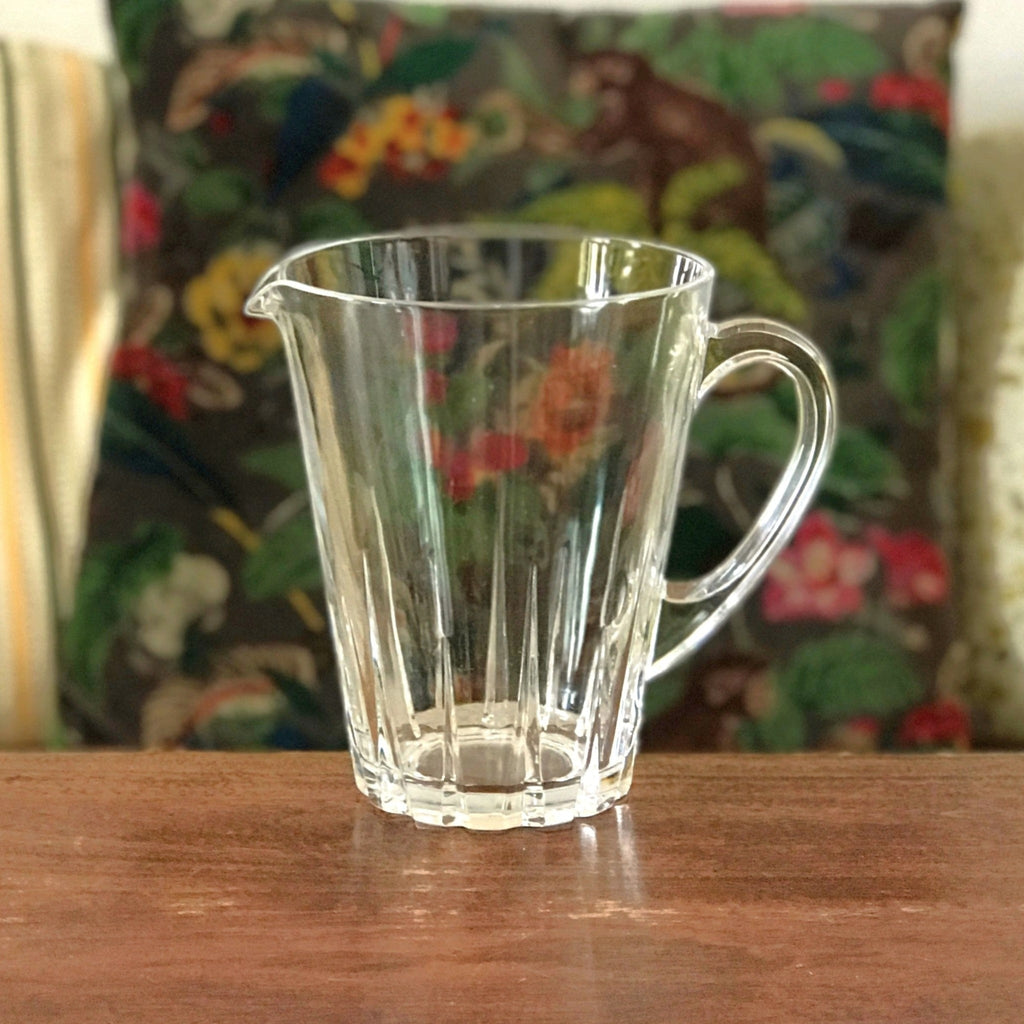Pichet vintage en cristal de forme évasée par Hello Broc brocante en ligne