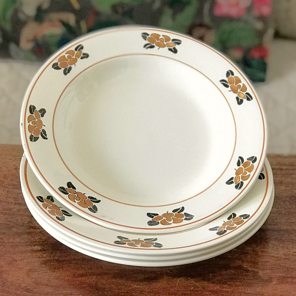 Lot de 4 assiettes creuses E. Charbonnier Salins Terre de Fer décor Nymphea Circa 1920 par Hello Broc brocante en ligne