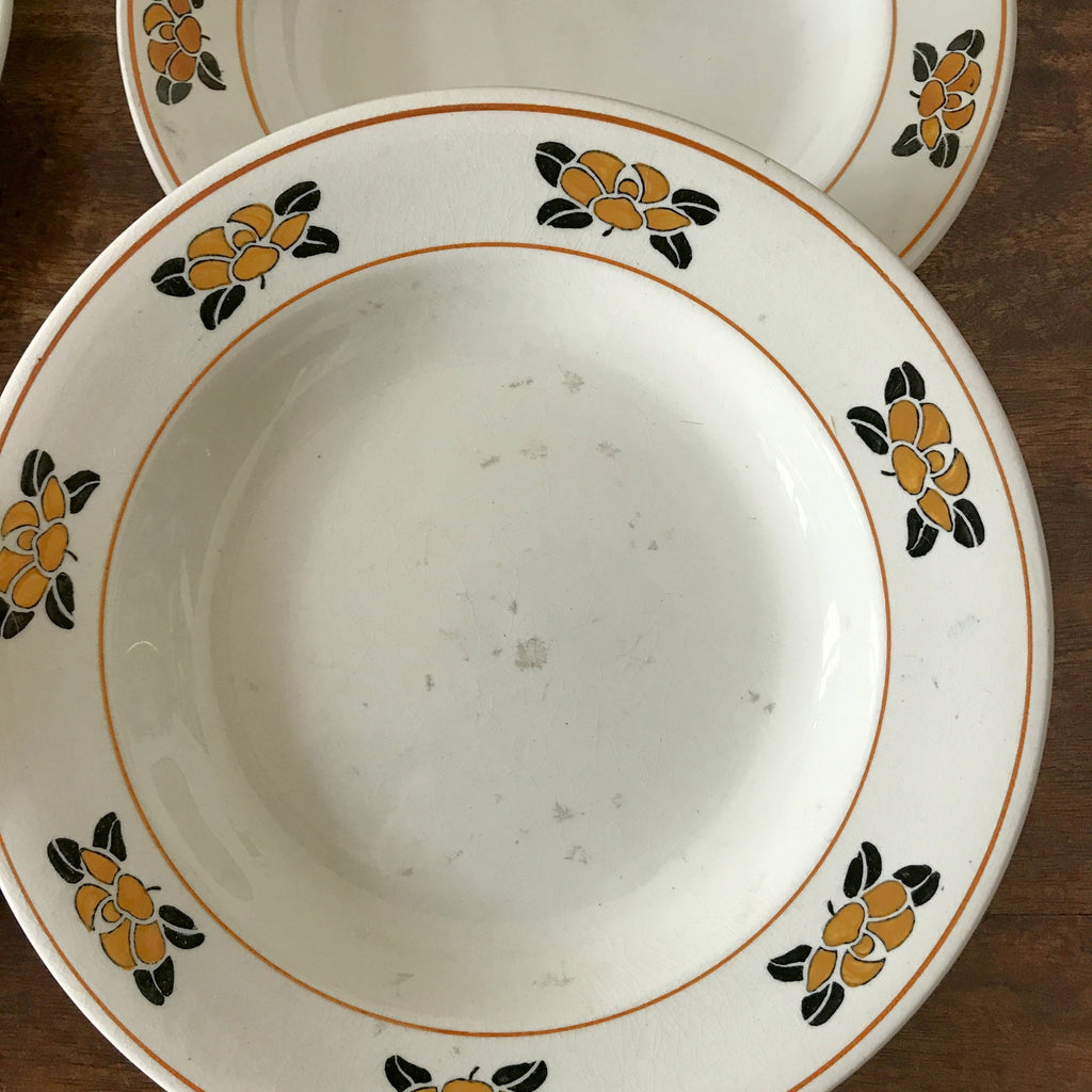 Lot de 4 assiettes creuses E. Charbonnier Salins Terre de Fer décor Nymphea Circa 1920 par Hello Broc brocante en ligne