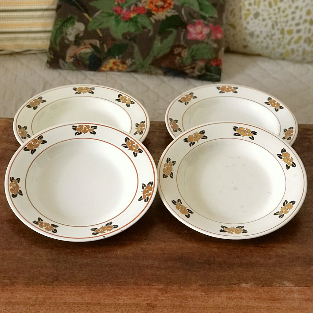 Lot de 4 assiettes creuses E. Charbonnier Salins Terre de Fer décor Nymphea Circa 1920 par Hello Broc brocante en ligne