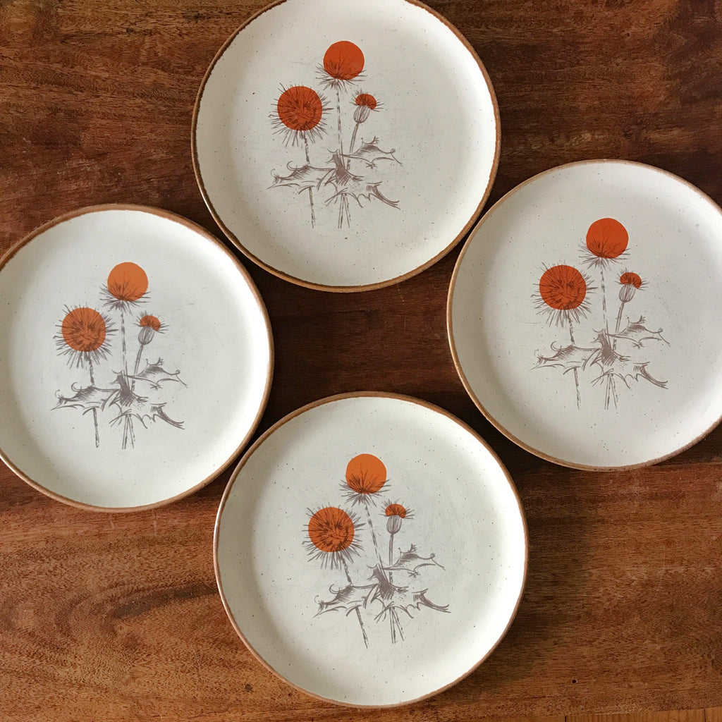 Lot de 4 grandes assiettes plates vintage en grès ADP décor Chardon par Hello Broc brocante en ligne