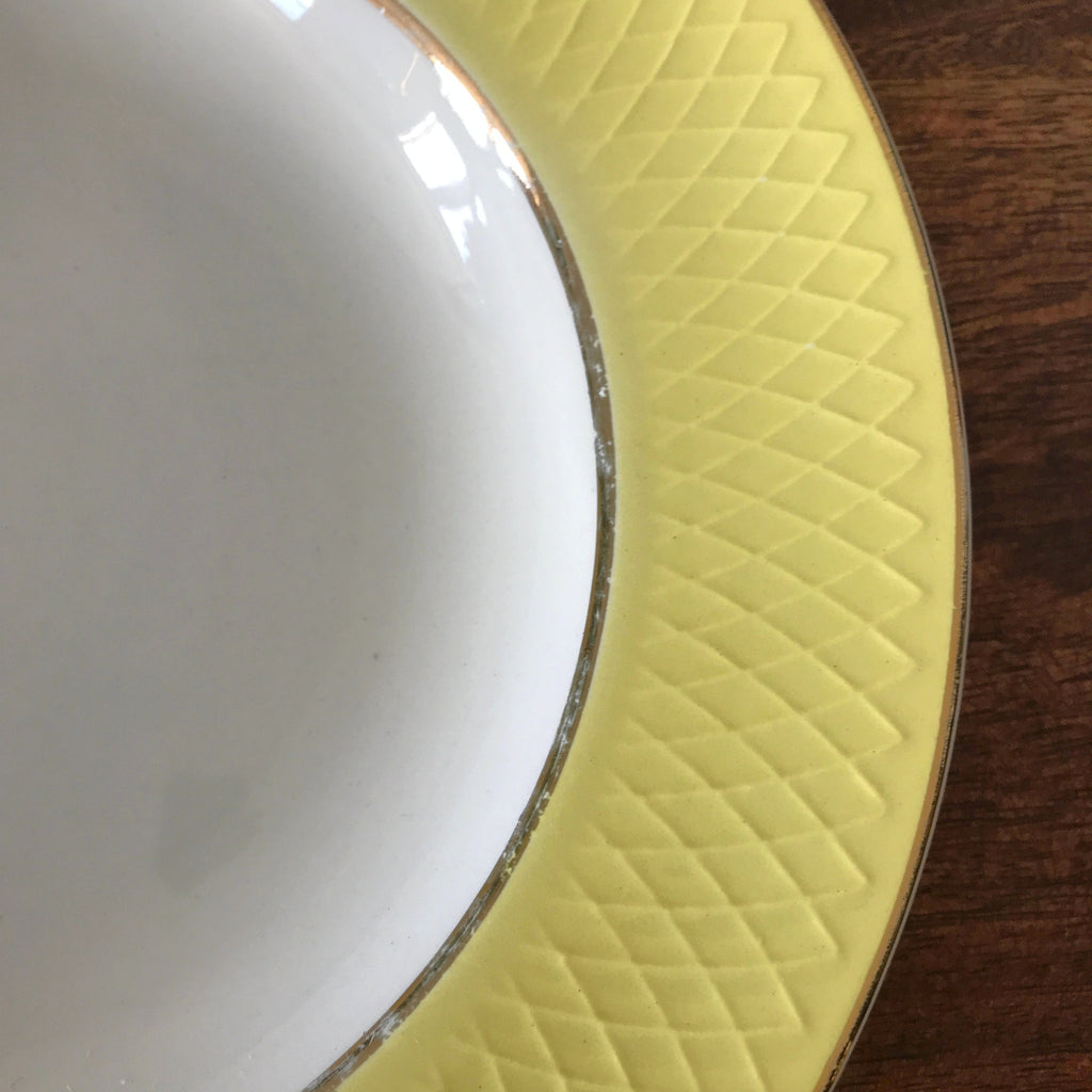 Lot 6 assiettes creuses vintage Moulin des Loups Orchies décor jaune par Hello Broc brocante en ligne