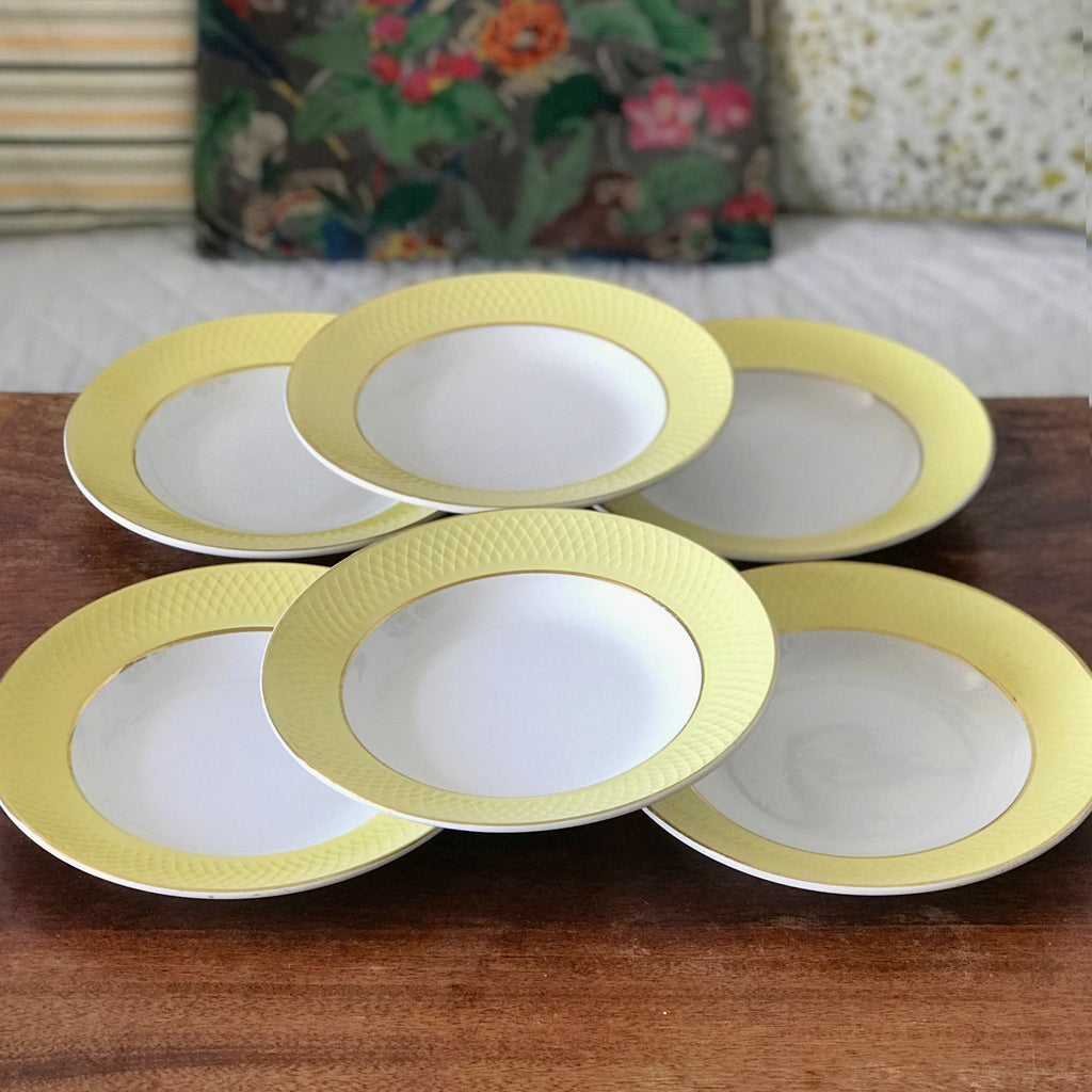 Lot 6 assiettes creuses vintage Moulin des Loups Orchies décor jaune par Hello Broc brocante en ligne