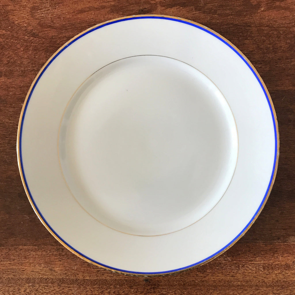 Lot de 4 assiettes plates en porcelaine blanche de Limoges liserés doré et bleu UML France par Hello Broc brocante en ligne