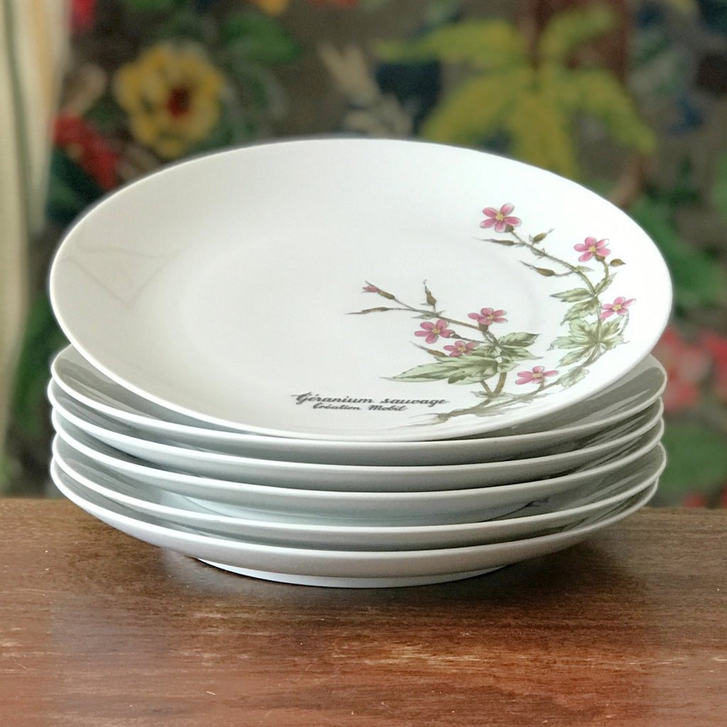 Lot de 6 assiettes à dessert ou à fromage en porcelaine Winterling décor Géranium Sauvage par Mobil par Hello Broc brocante en ligne