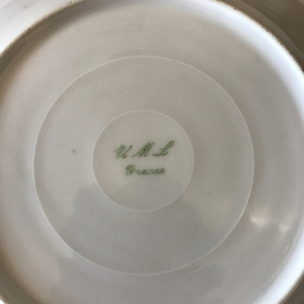 Lot de 5 assiettes à dessert en porcelaine blanche liserés doré et bleu UML France diamètre de 20,5 cm par Hello Broc brocante en ligne