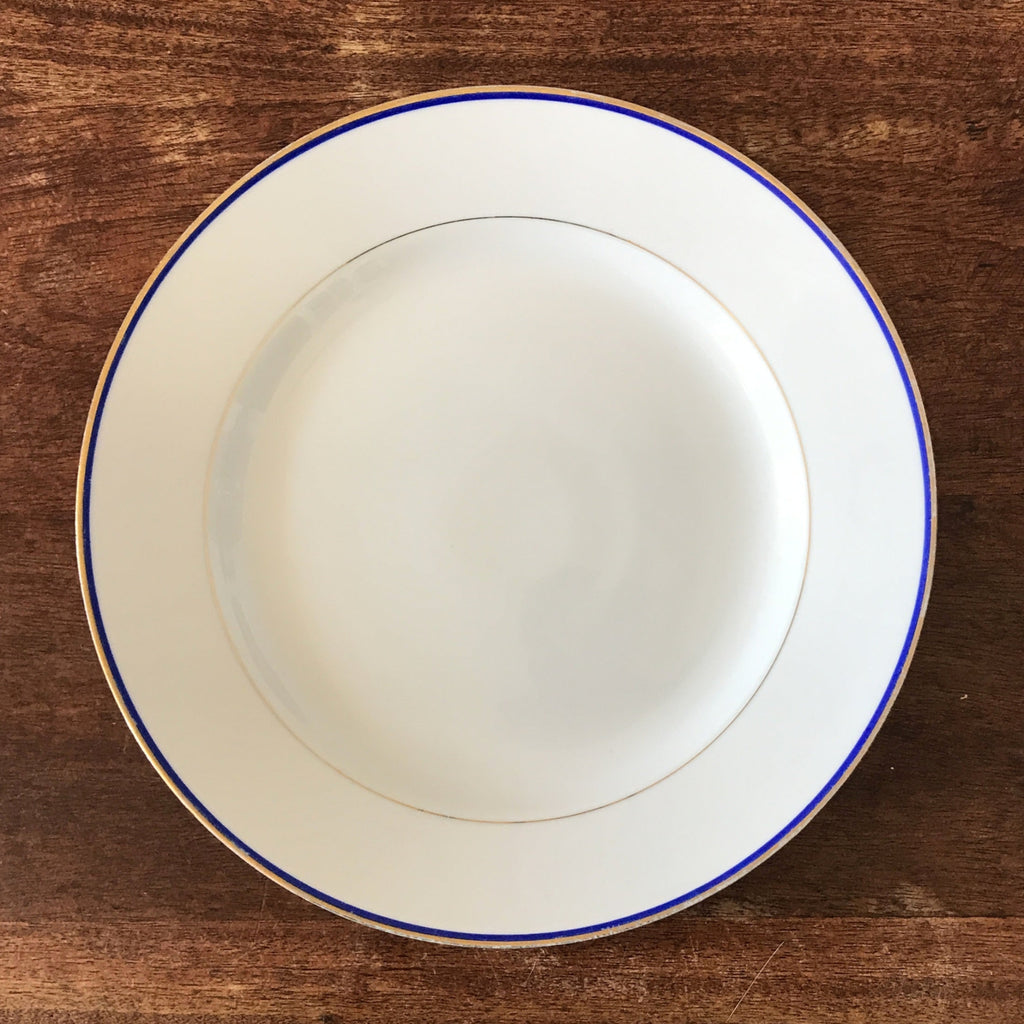 Plat de service rond et plat en porcelaine blanche liserés doré et bleu UML France diamètre de 28 cm par Hello Broc brocante en ligne