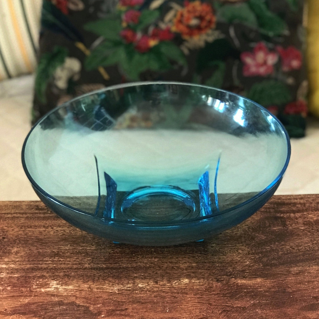 Grand saladier style Art Déco en verre moulé bleu par Hello Broc brocante en ligne
