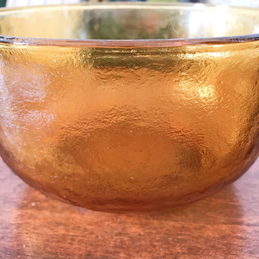 Saladier vintage en verre ambré Codec par Hello Broc brocante en ligne