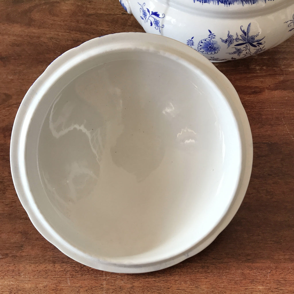 Grande soupière vintage en céramique Lancaster Sarreguemines par Hello Broc brocante en ligne