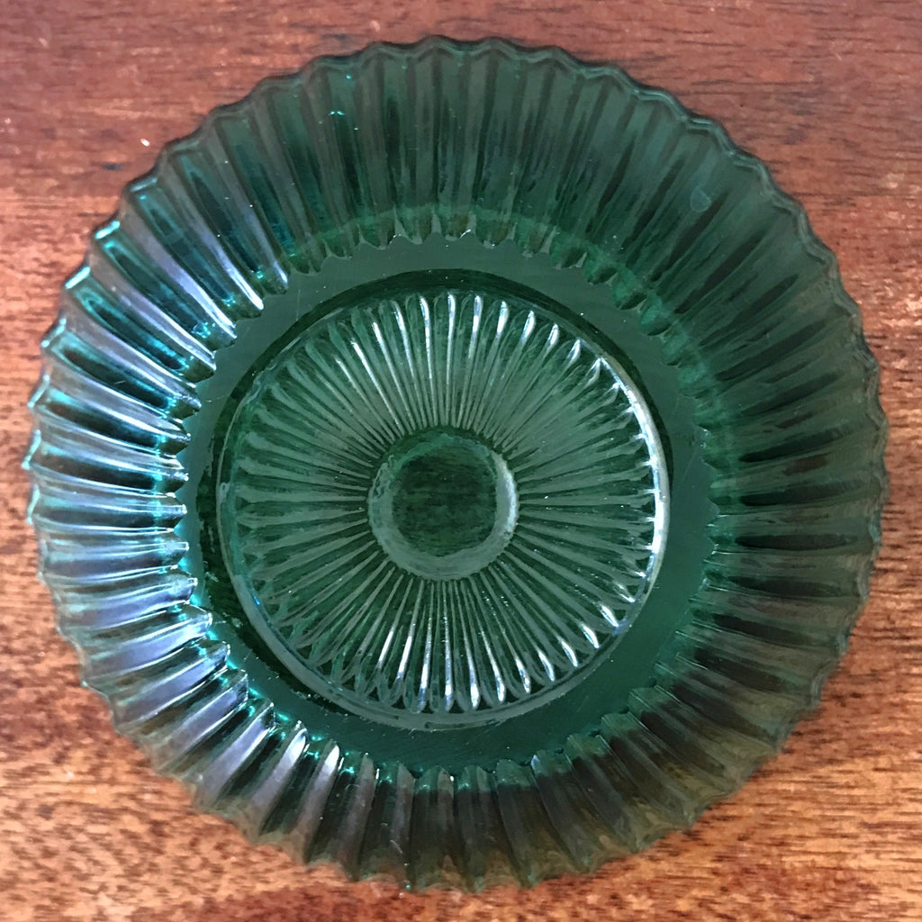 Ensemble à salade de fruit en verre vert années 50 : un saladier et 8 coupelles par Hello Broc brocante en ligne