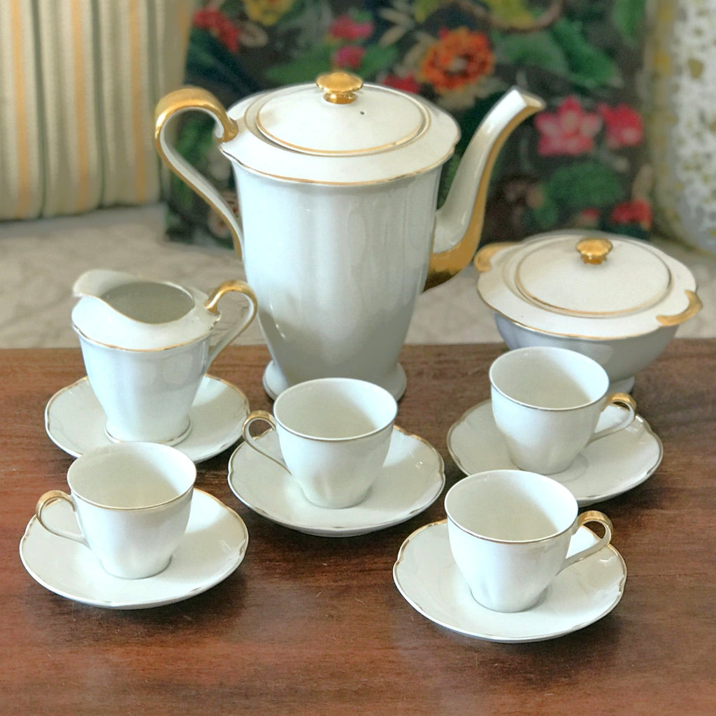 Service à thé ou café 1930 en porcelaine de Limoges blanche et liserés dorés Limoges Unique France - Hello Broc brocante en ligne