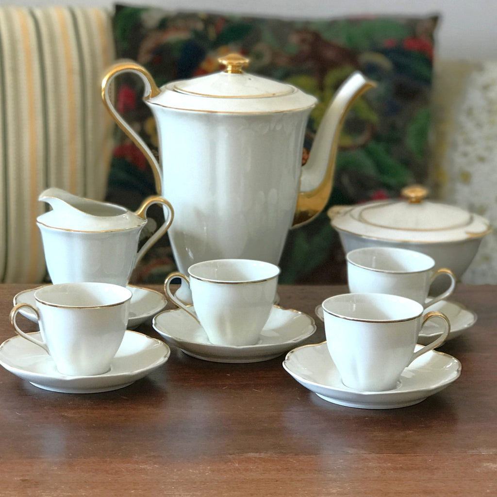 Service à thé ou café 1930 en porcelaine de Limoges blanche et liserés dorés Limoges Unique France - Hello Broc brocante en ligne