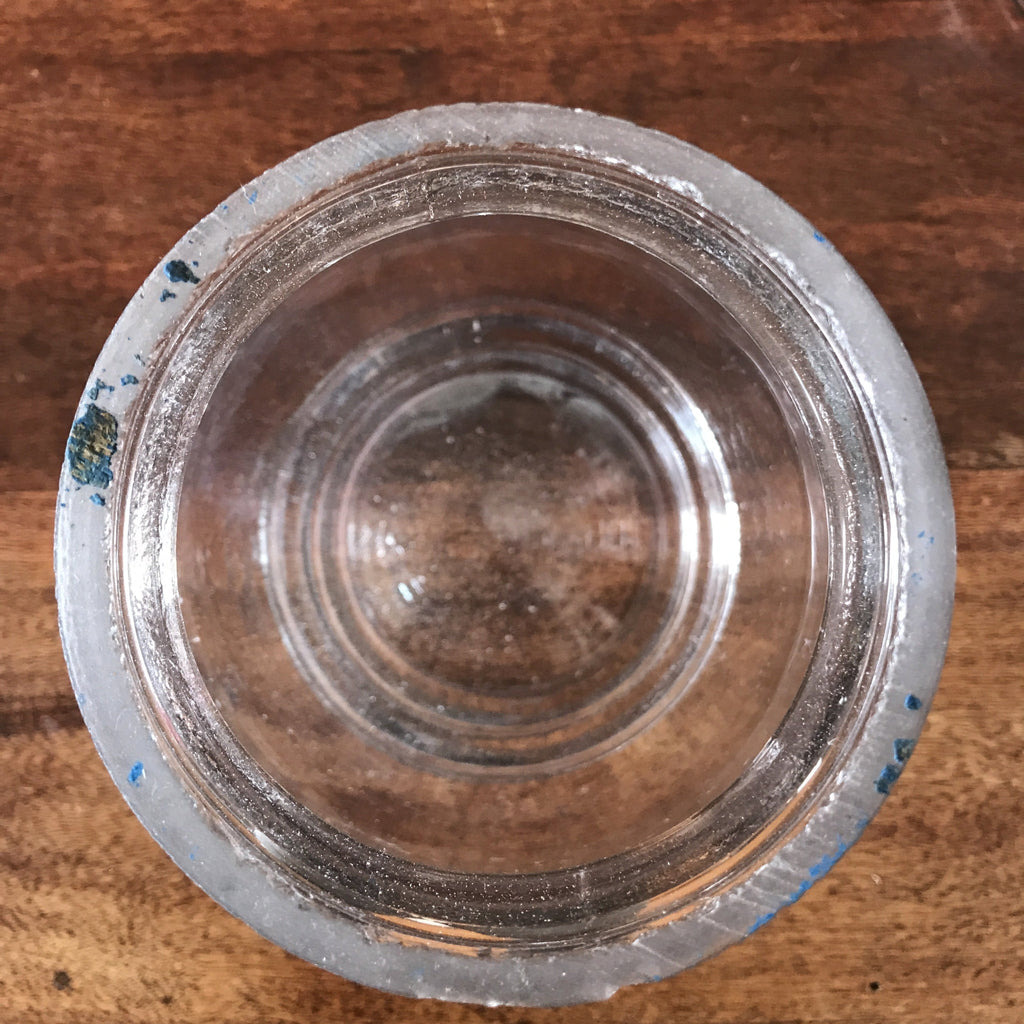 Grand bocal ancien en verre moulé hauteur 25 cm par Hello Broc brocante en ligne