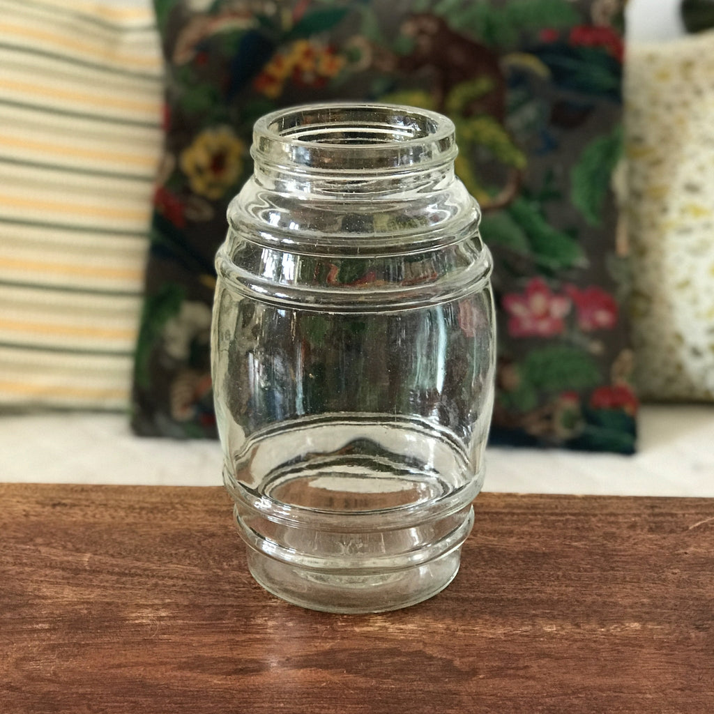 Grand bocal ancien en verre moulé hauteur 25 cm par Hello Broc brocante en ligne