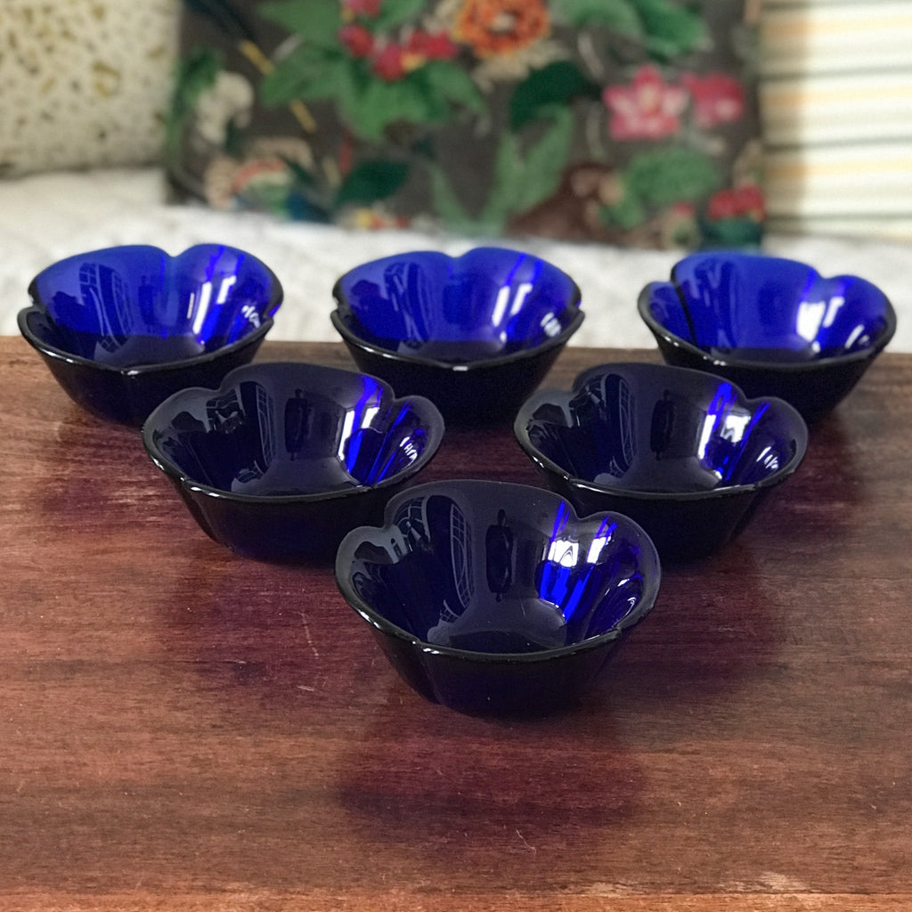 Lot de 6 coupes à fruit en forme de fleur en verre moulé bleu Italy par Hello Broc brocante en ligne