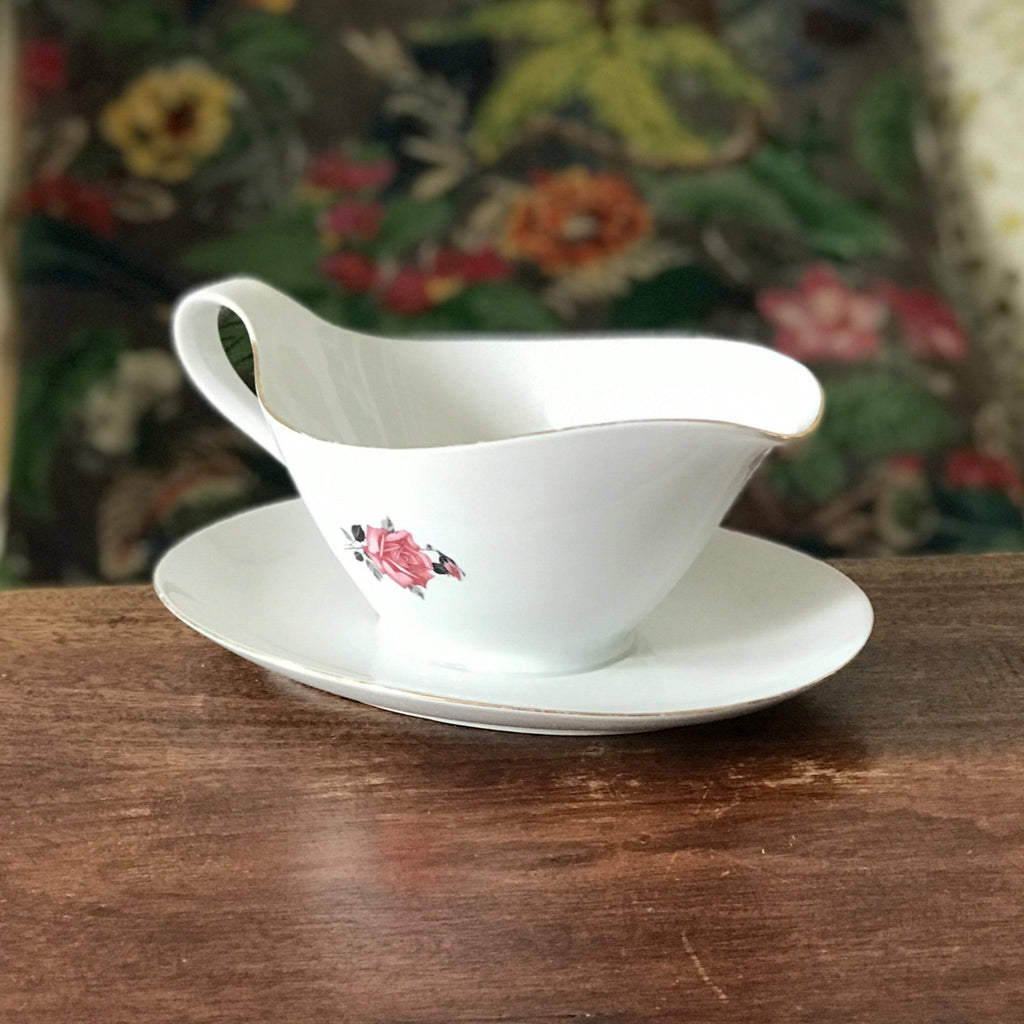 Saucière Véritable Porcelaine décor rose rose avec son feuillage par Hello Broc brocante en ligne