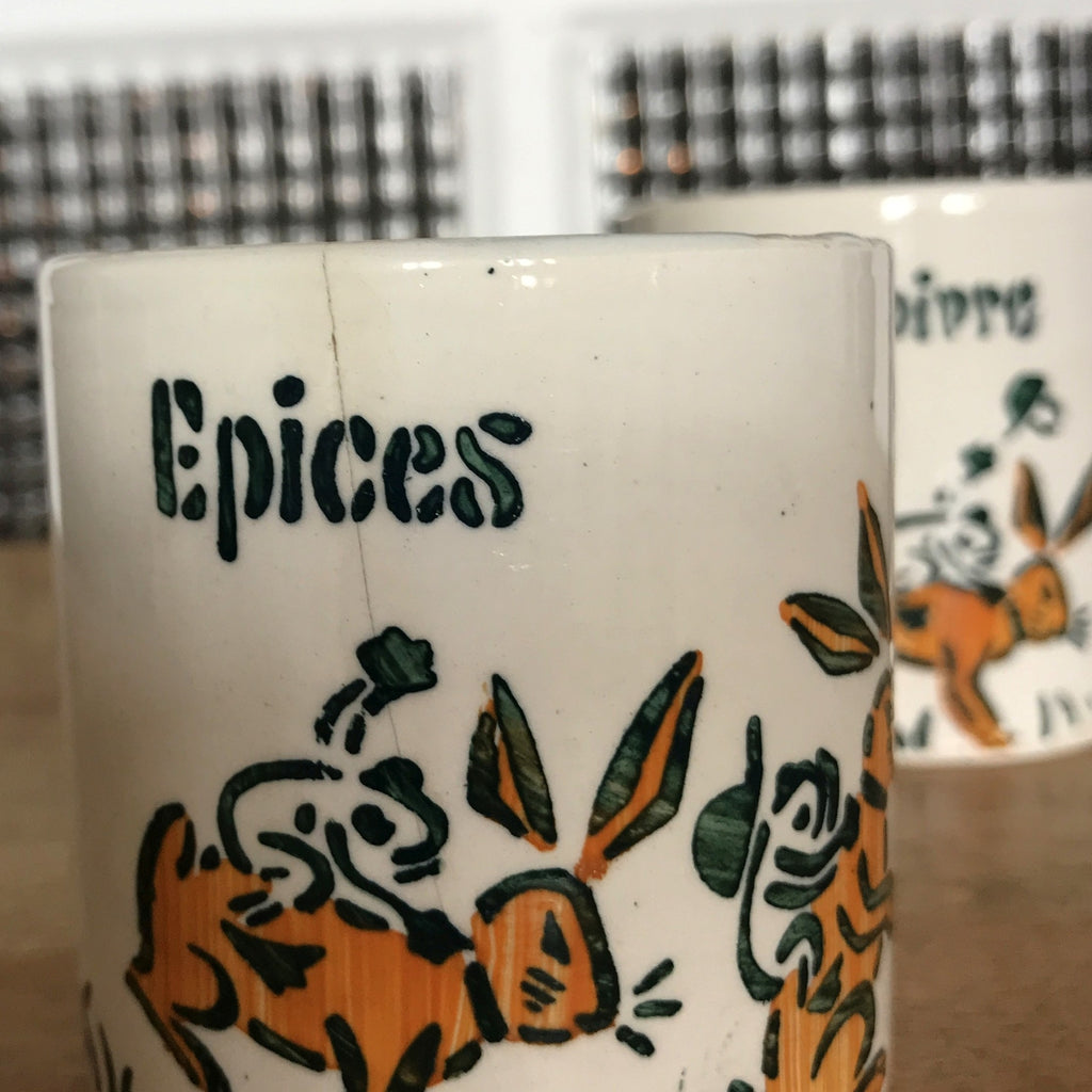 Ensemble de 2 pots à épices anciens sans couvercle Faïencerie Nouvelle Givors France Circa 1930 Art Deco par Hello Broc brocante en ligne