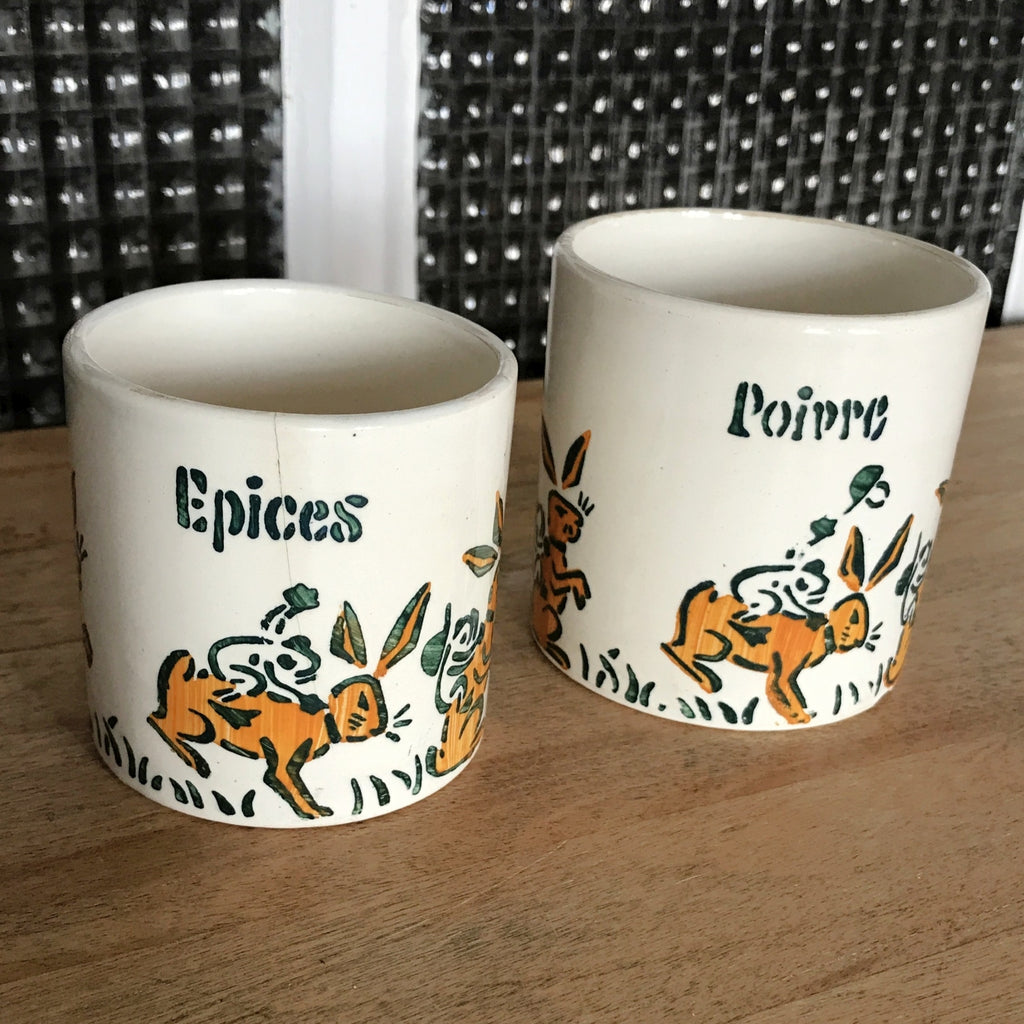Ensemble de 2 pots à épices anciens sans couvercle Faïencerie Nouvelle Givors France Circa 1930 Art Deco par Hello Broc brocante en ligne