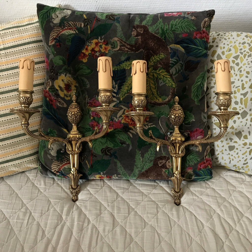 Paire d'appliques double ou à deux branches en bronze doré par Hello Broc brocante en ligne